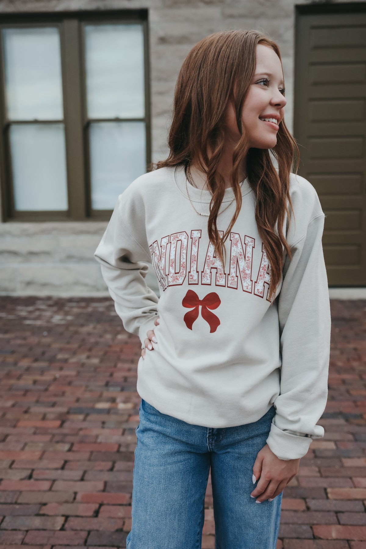 Indiana Bow Crew Neck Sweatshirt- Cream